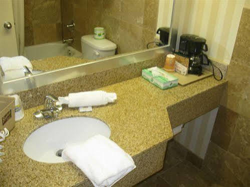 Econo Lodge Аллентаун Экстерьер фото